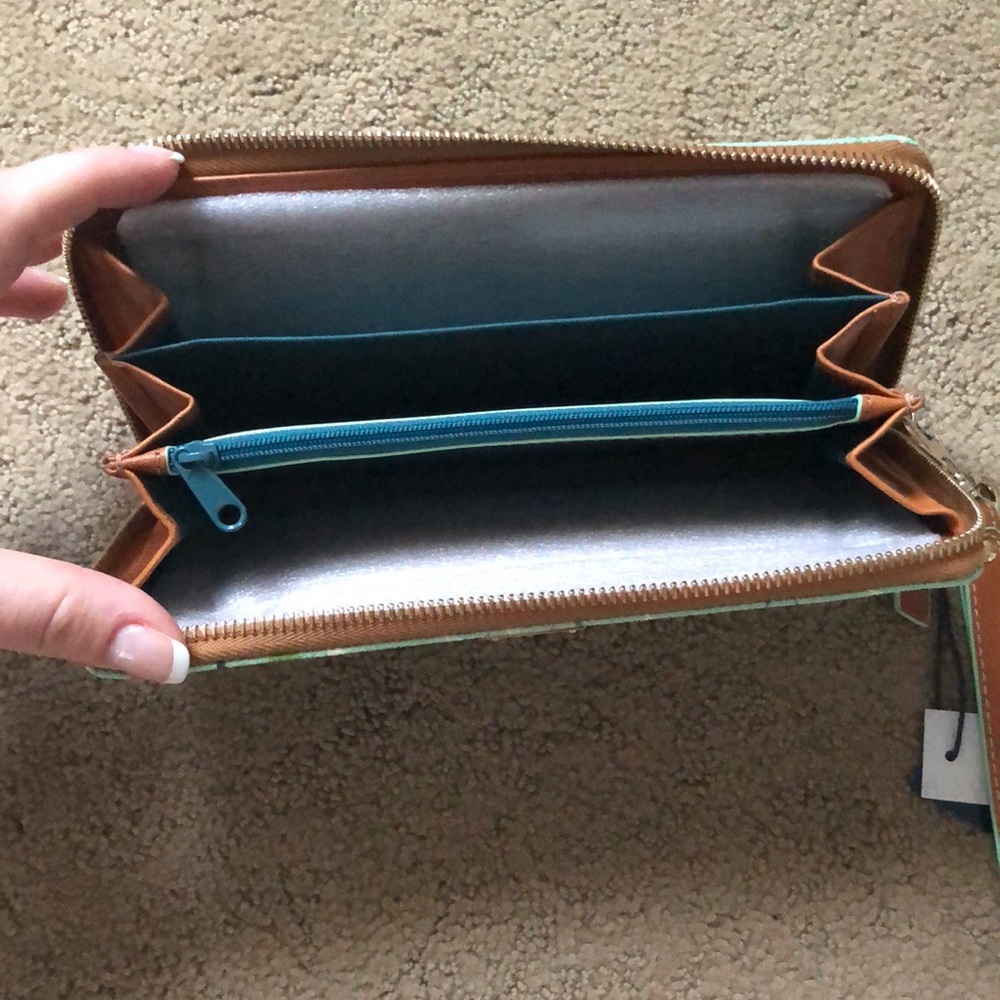 🎉HP🎉Dooney & Bourke Bambi and Forest Friends Wallet - Picture 4 of 4